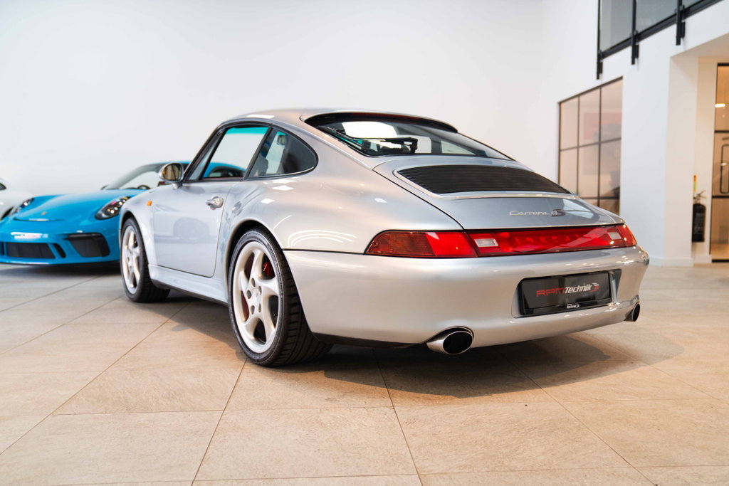 Porsche 993 Carrera 4S