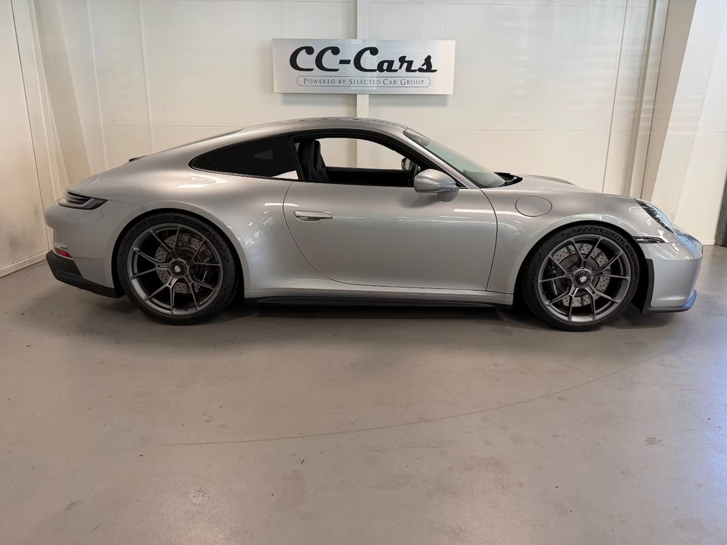Porsche 992 GT3 Touring