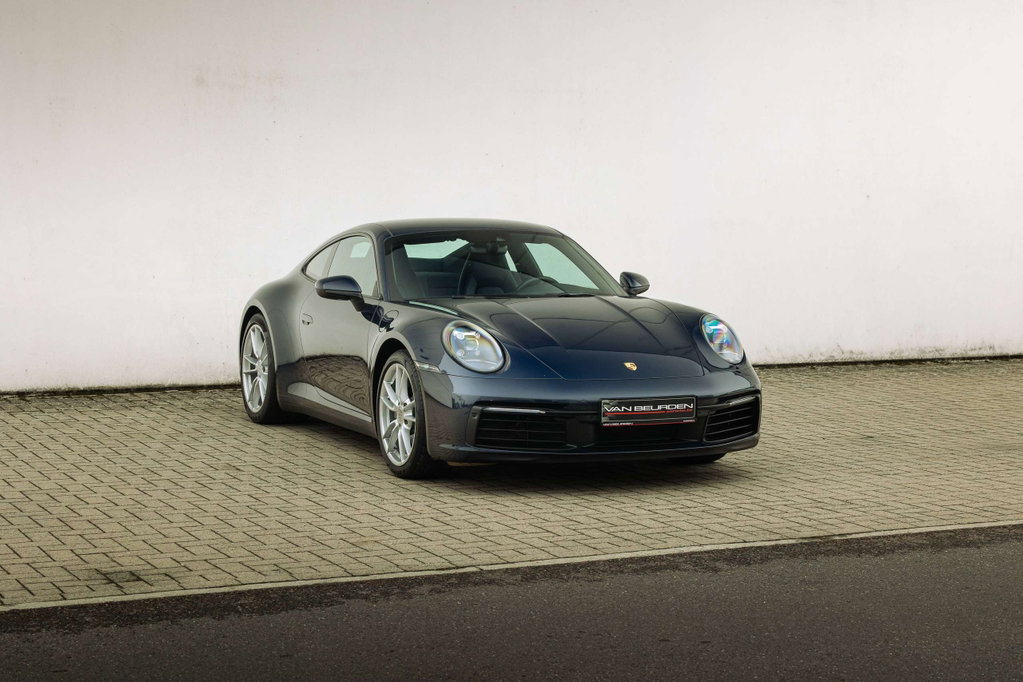 Porsche 992 Carrera