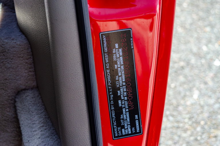 Porsche 911 Carrera 3.2