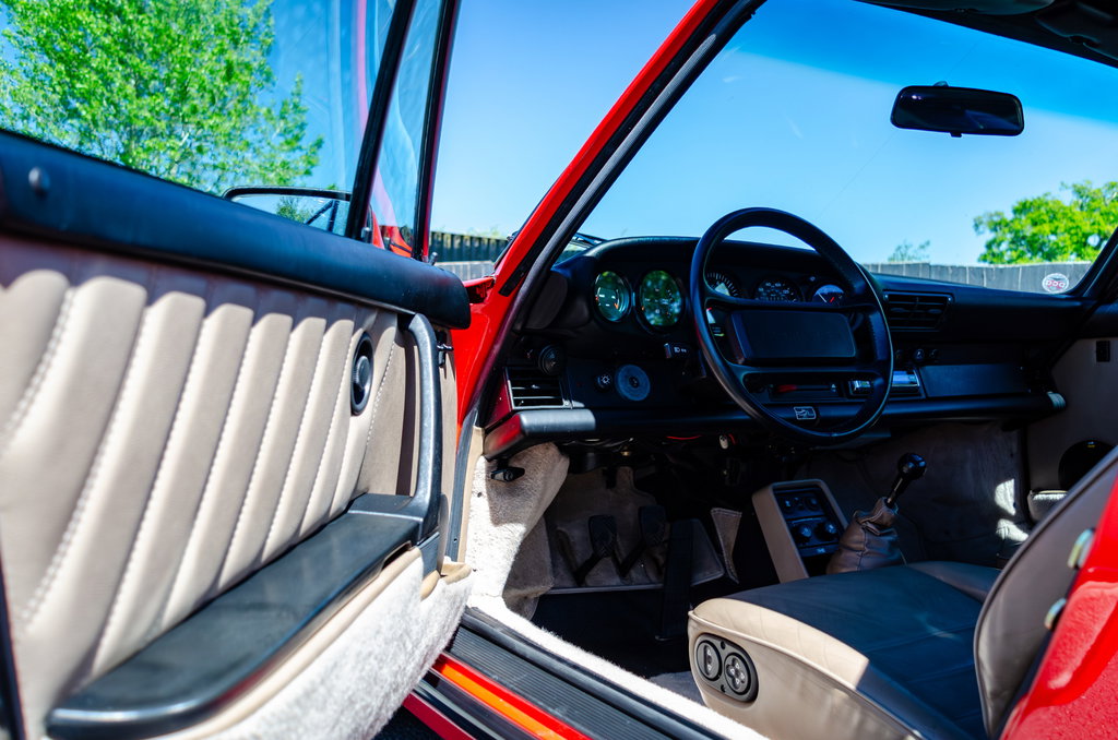 Porsche 911 Carrera 3.2