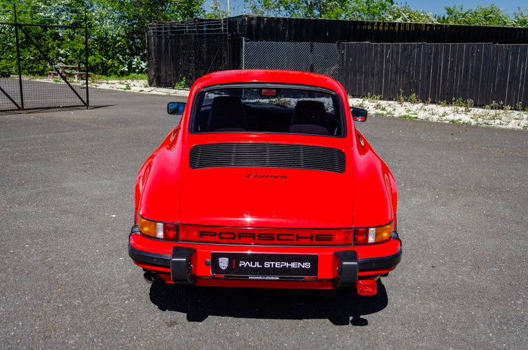 Porsche 911 Carrera 3.2