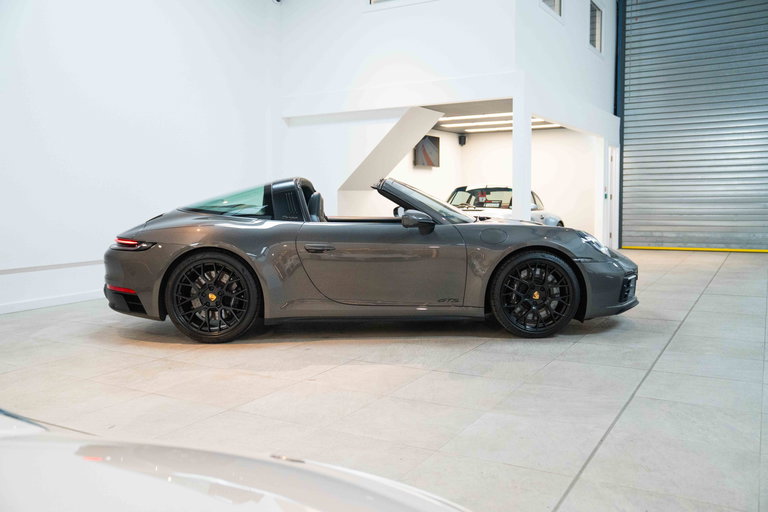 Porsche 992 Targa 4 GTS