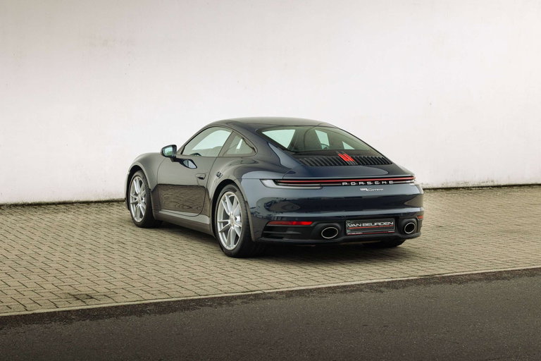 Porsche 992 Carrera