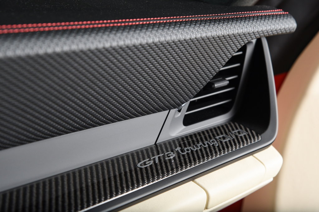 Porsche 992 GT3 Touring