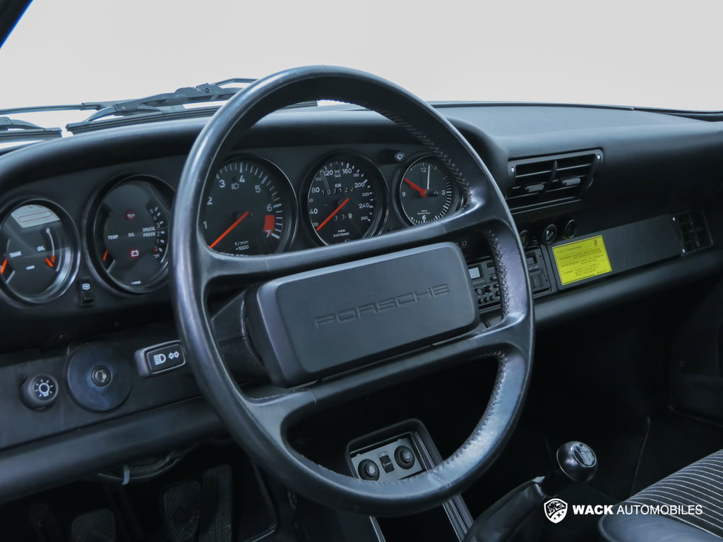 Porsche 911 Carrera 3.2