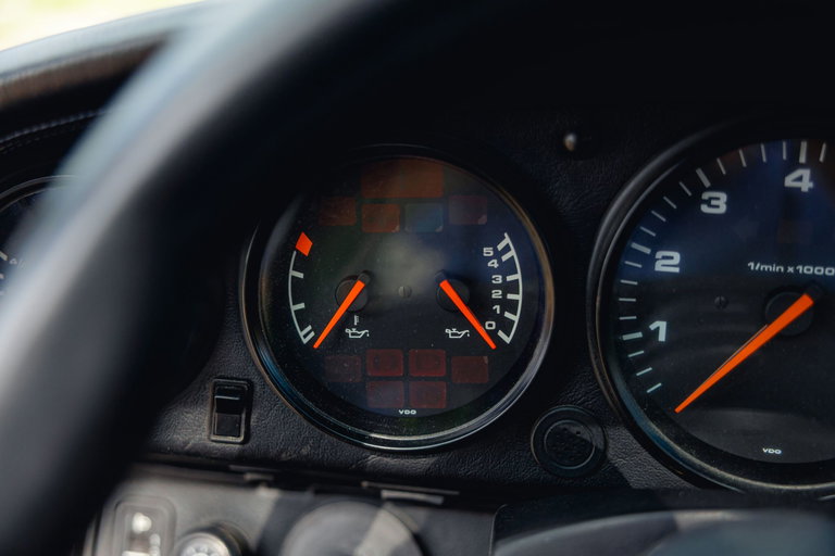 Porsche 964 Carrera 4