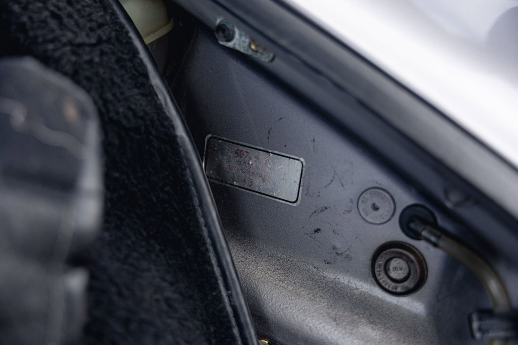 Porsche 964 Carrera 4