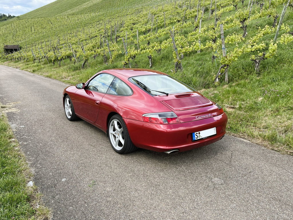 Porsche 996.2 Carrera 4