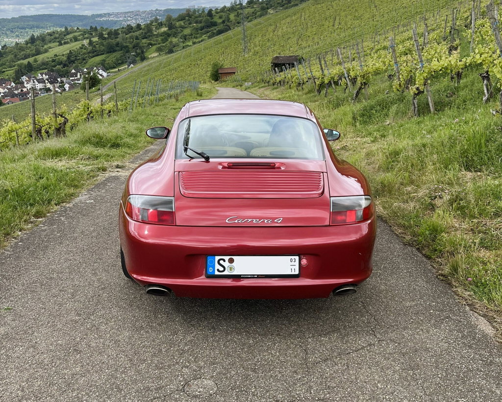 Porsche 996.2 Carrera 4
