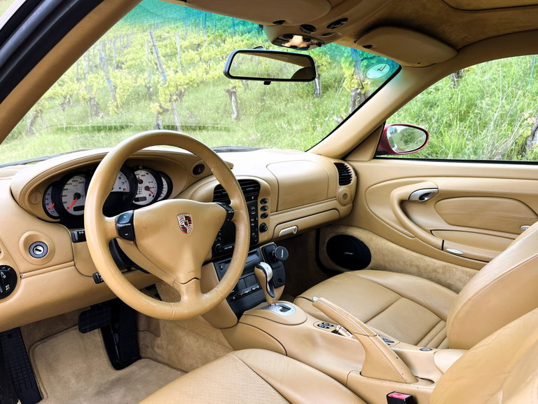 Porsche 996.2 Carrera 4