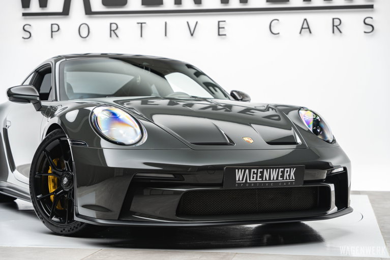 Porsche 992 GT3 Touring