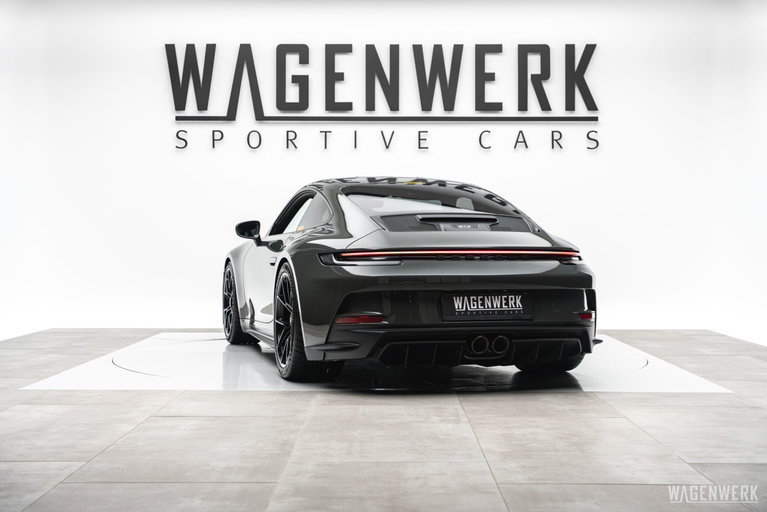 Porsche 992 GT3 Touring