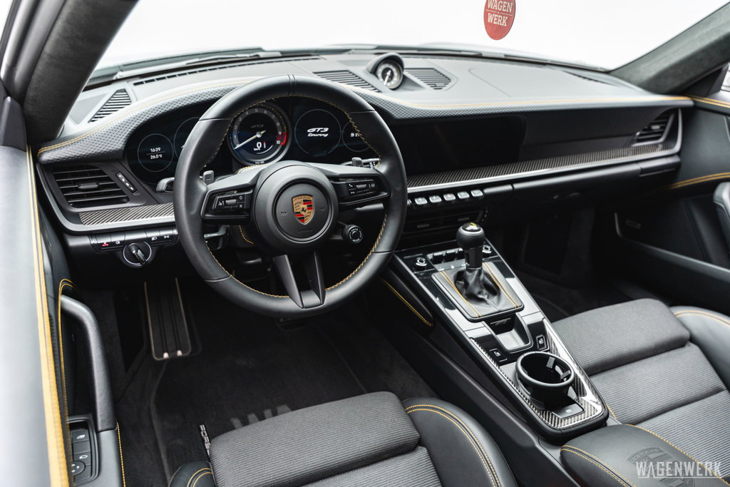 Porsche 992 GT3 Touring