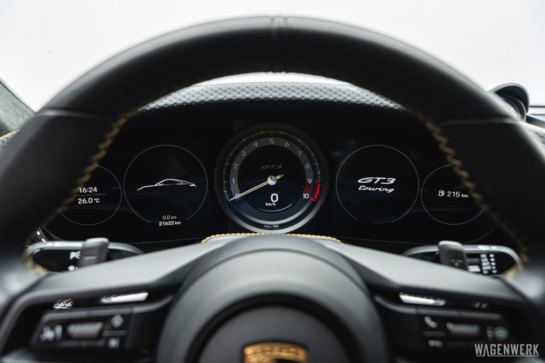 Porsche 992 GT3 Touring