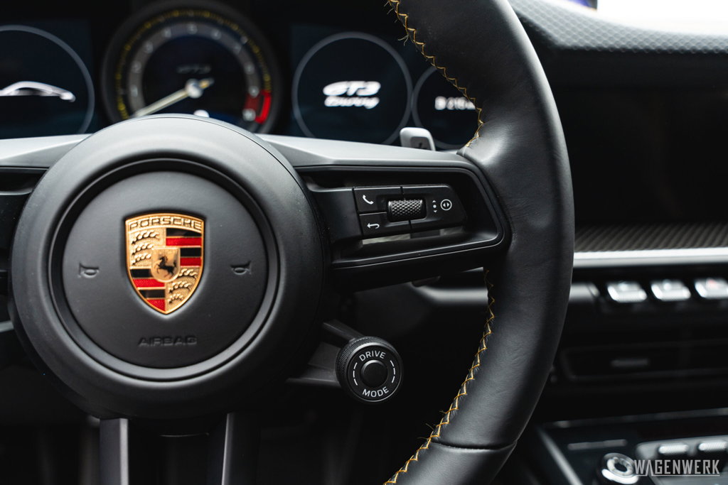 Porsche 992 GT3 Touring