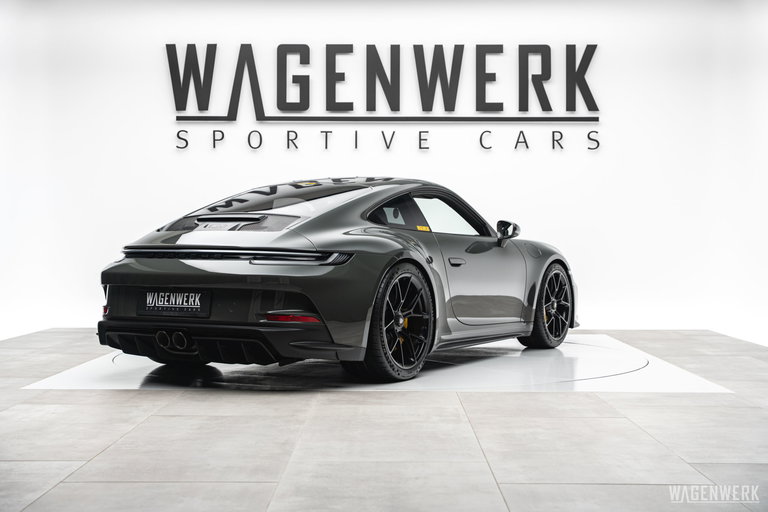Porsche 992 GT3 Touring