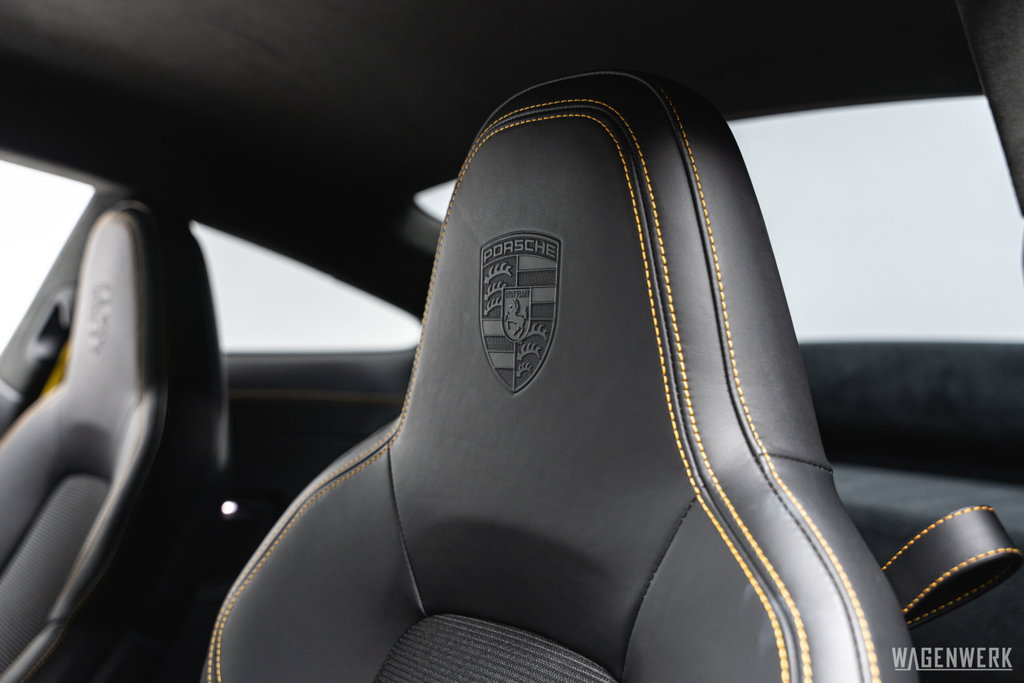 Porsche 992 GT3 Touring