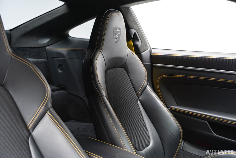 Porsche 992 GT3 Touring