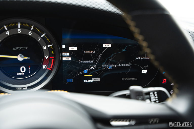 Porsche 992 GT3 Touring