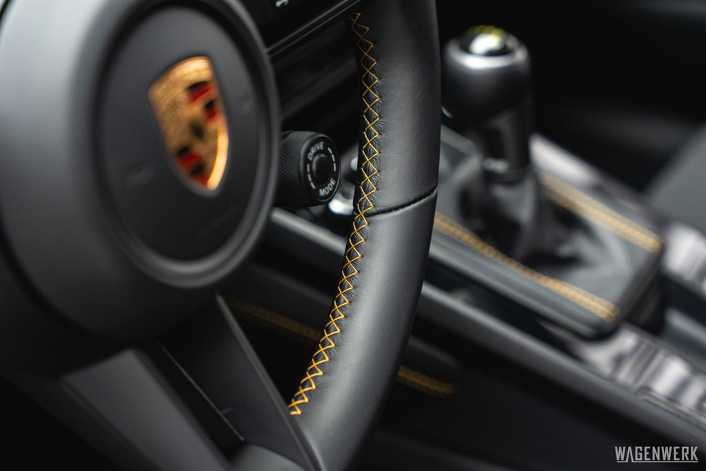Porsche 992 GT3 Touring