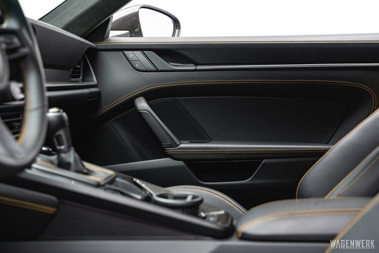 Porsche 992 GT3 Touring