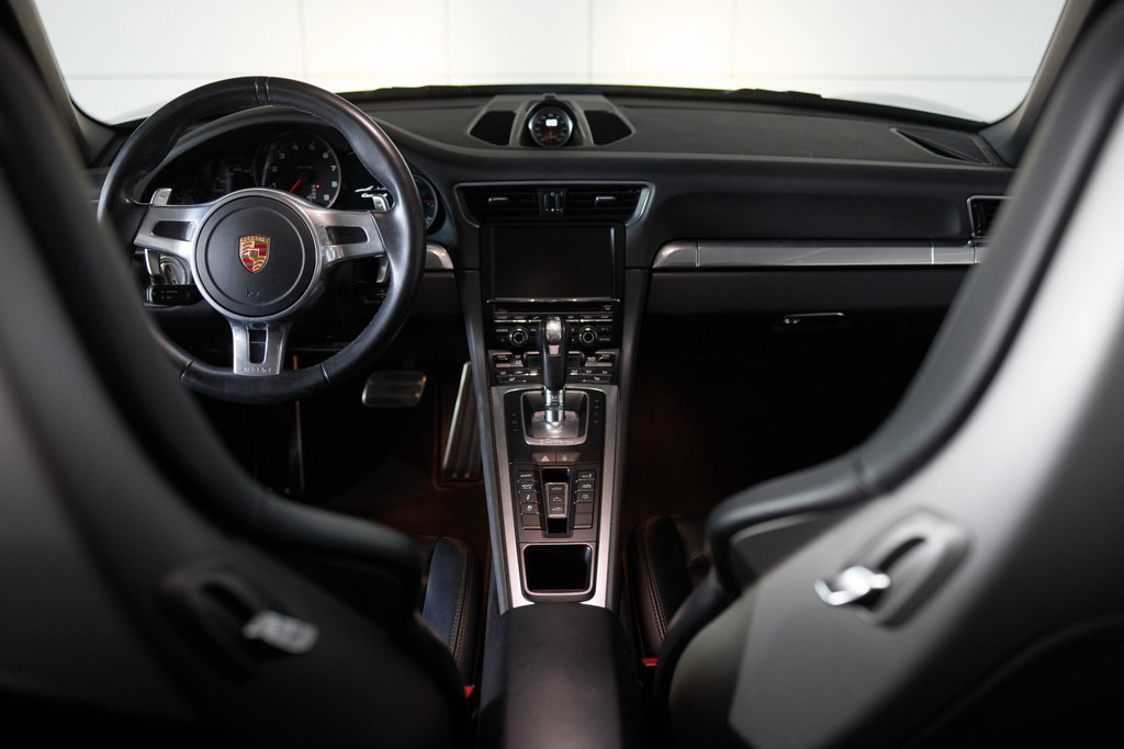 Porsche 991 Carrera 4 Black Edition