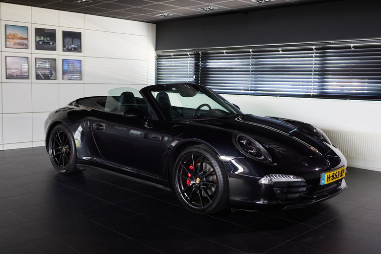 Porsche 991 Carrera 4 Black Edition