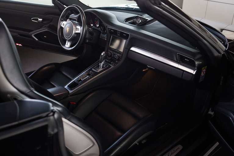 Porsche 991 Carrera 4 Black Edition