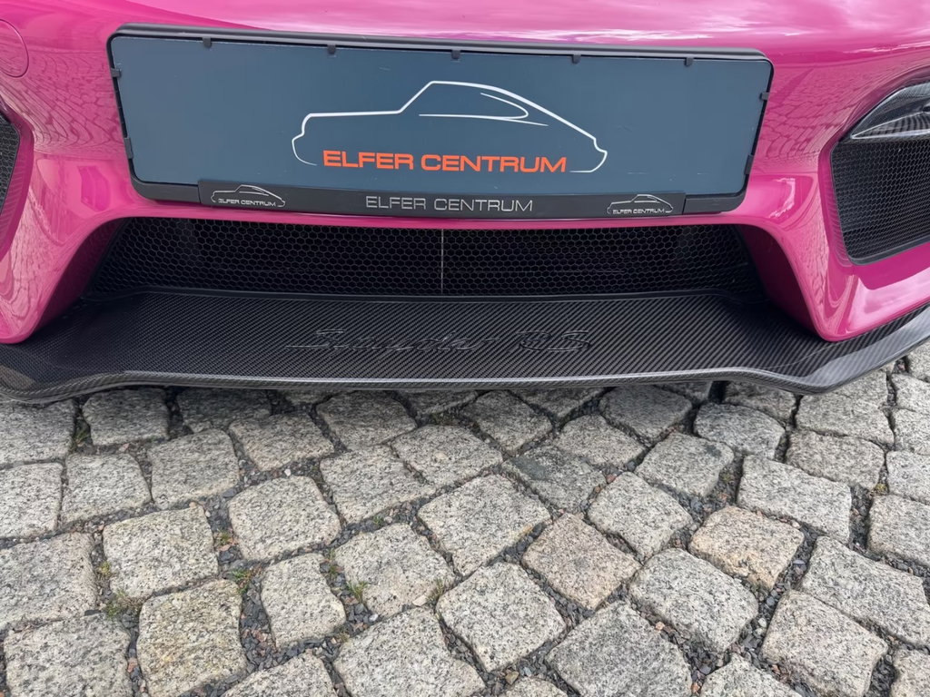 Porsche 718 Spyder RS