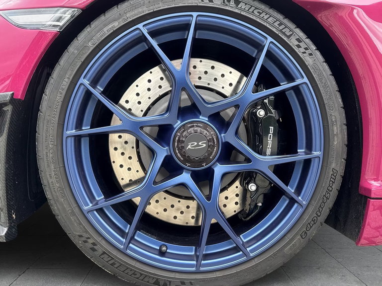Porsche 718 Spyder RS
