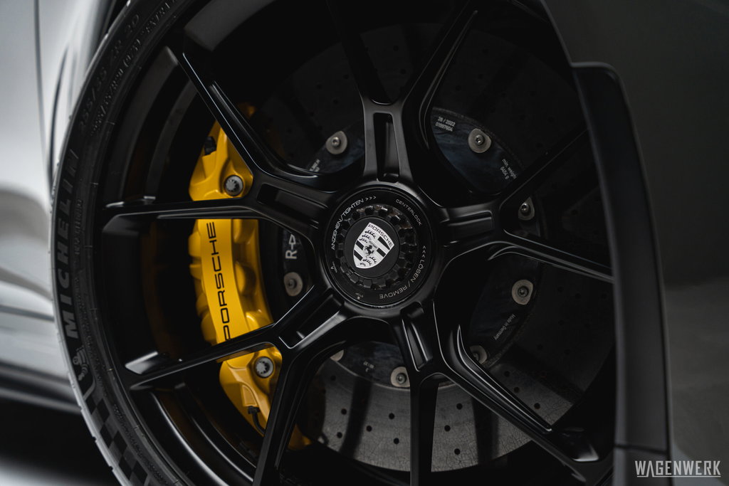 Porsche 992 GT3 Touring