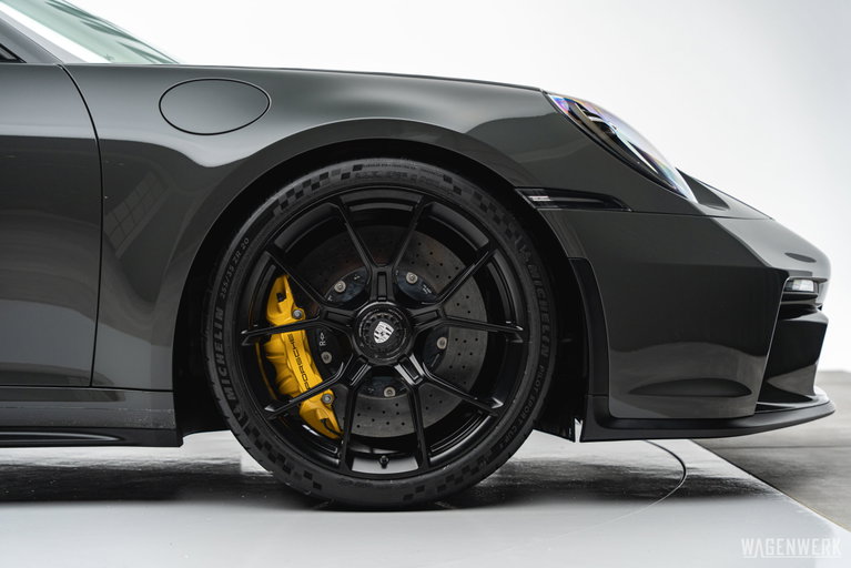 Porsche 992 GT3 Touring