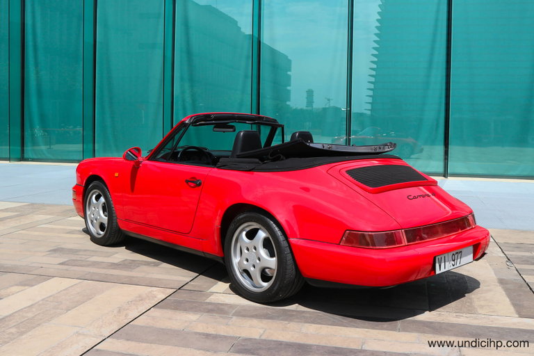 Porsche 964 Carrera 4