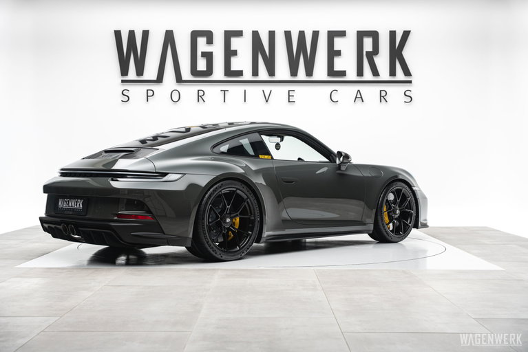 Porsche 992 GT3 Touring