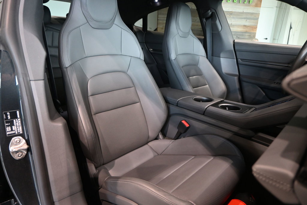 Porsche Taycan 4S