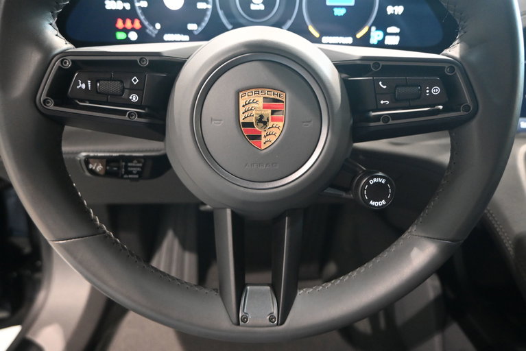 Porsche Taycan 4S