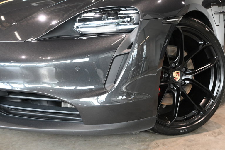 Porsche Taycan 4S