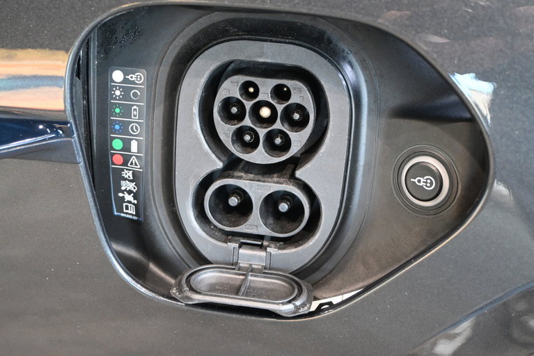 Porsche Taycan 4S