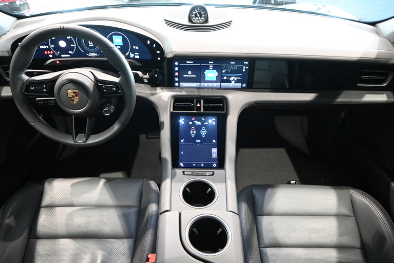 Porsche Taycan 4S