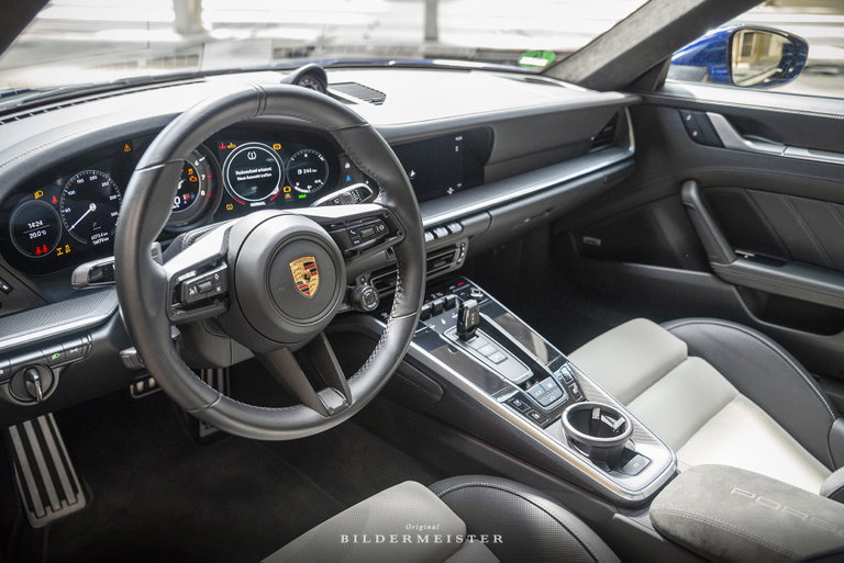 Porsche 992 Turbo