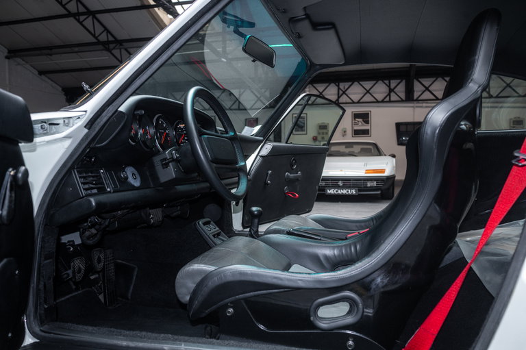 Porsche 964 Carrera RS