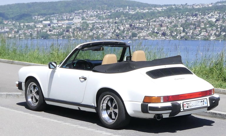 Porsche 911 Carrera 3.2 (US)