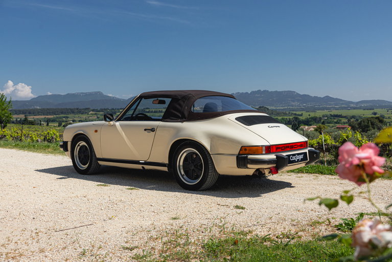 Porsche 911 Carrera 3.2