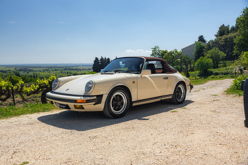 Porsche 911 Carrera 3.2