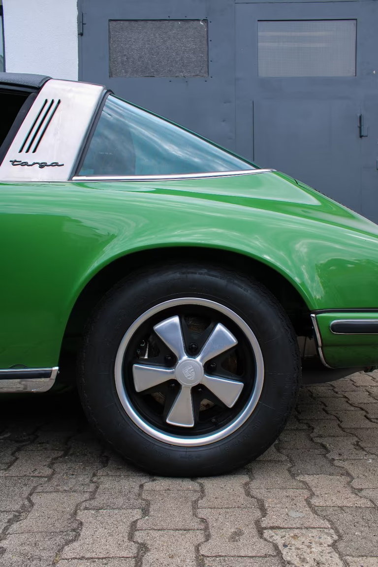 Porsche 911 E