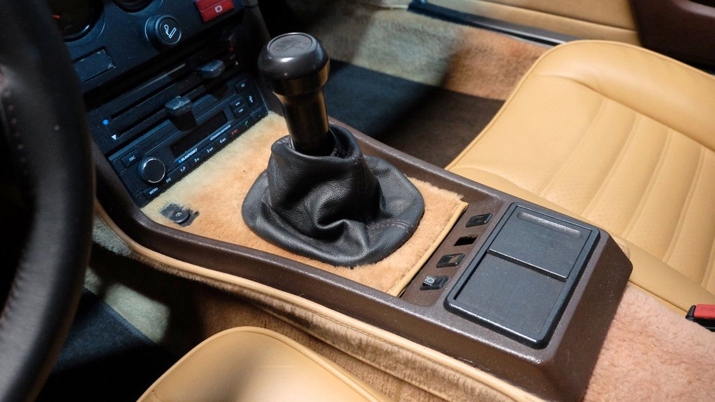 Porsche 924