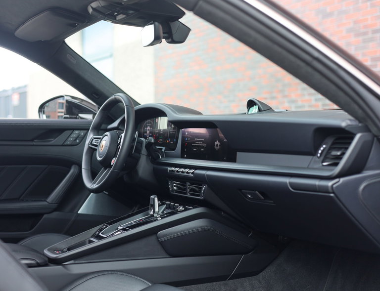 Porsche 992.2 Carrera GTS