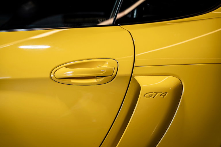Porsche 981 Cayman GT4