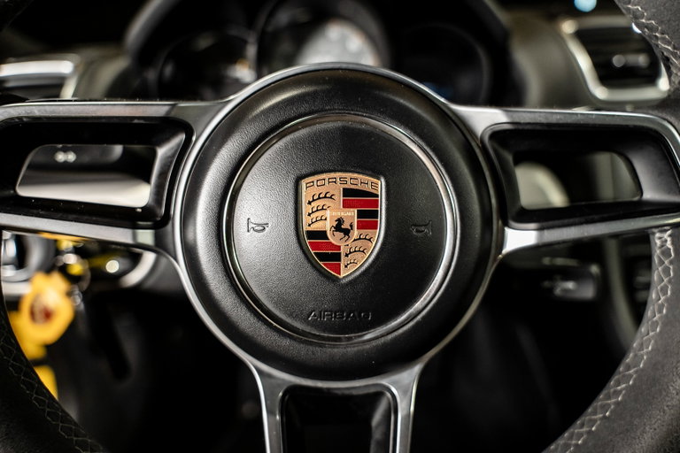 Porsche 981 Cayman GT4